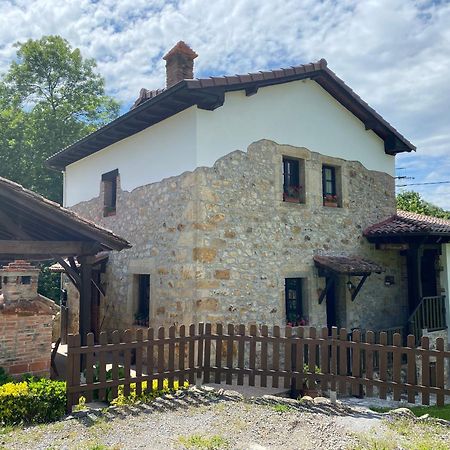 Apartamentos Rurales La Caviana Onís 외부 사진