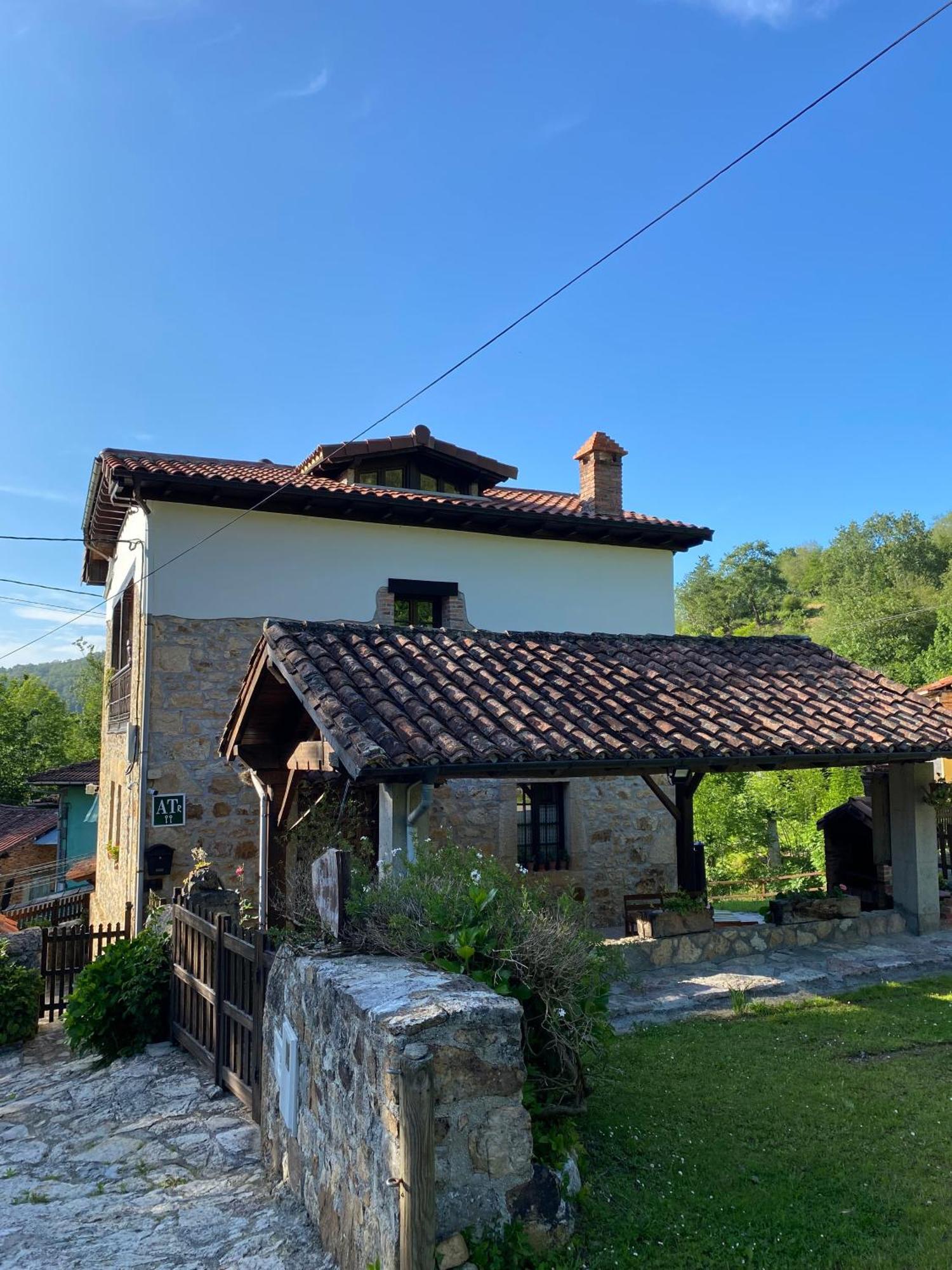 Apartamentos Rurales La Caviana Onís 외부 사진